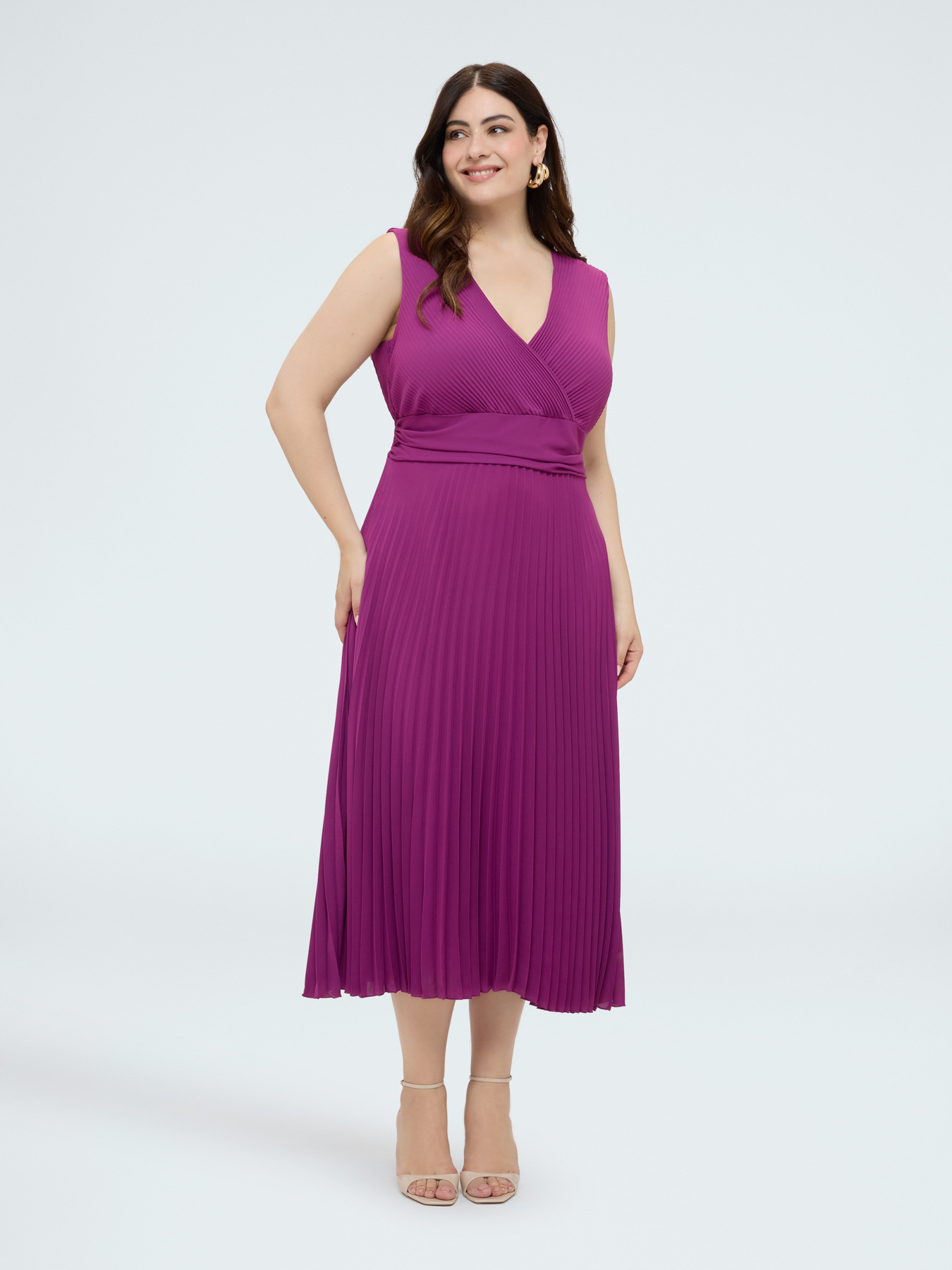 Dream Dress in pleated georgette image number 3