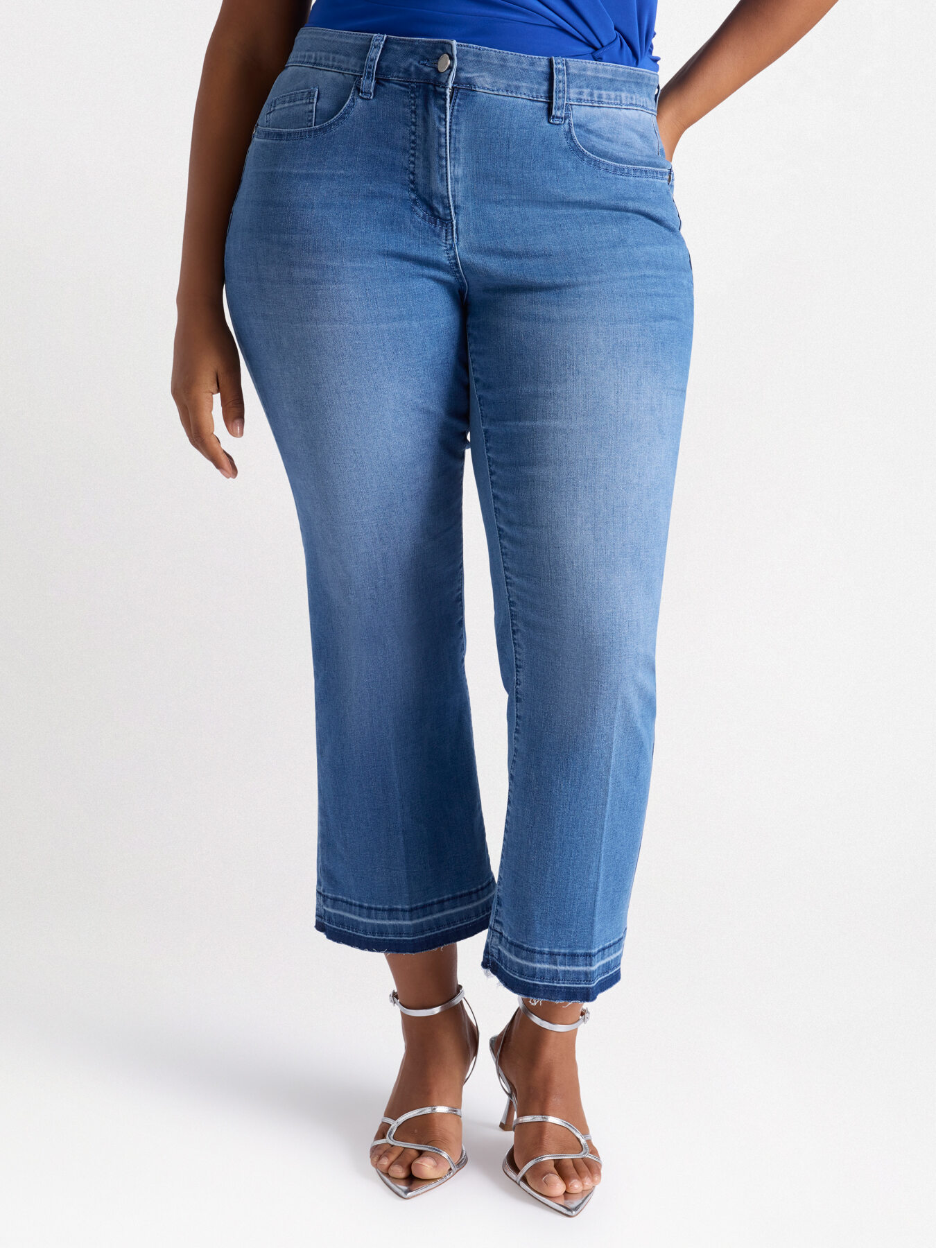 Cropped jeans image number 2