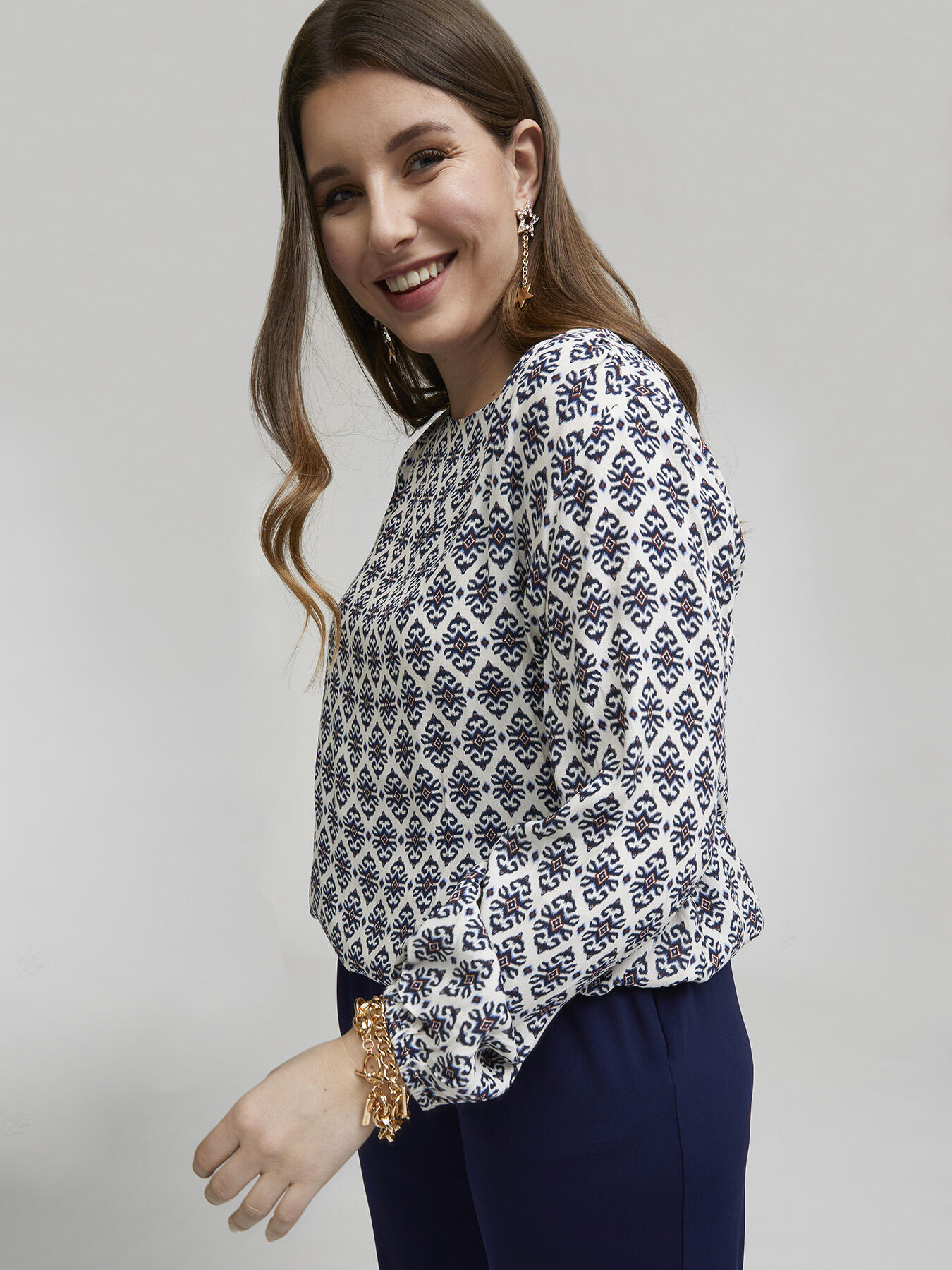 Blusa con estampado &eacute;tnico image number 2