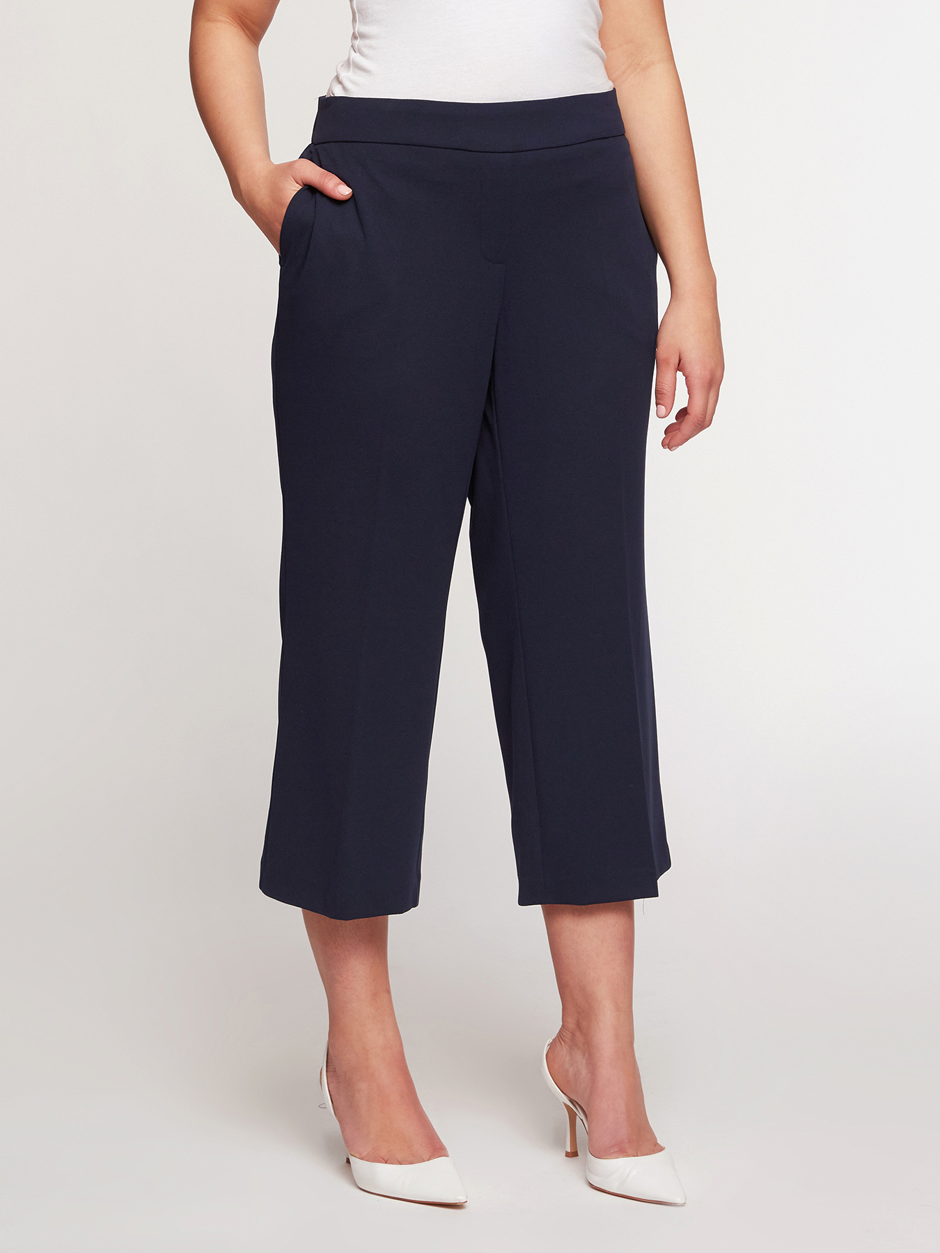 Cropped-Hose aus Scuba-Stoff image number 2