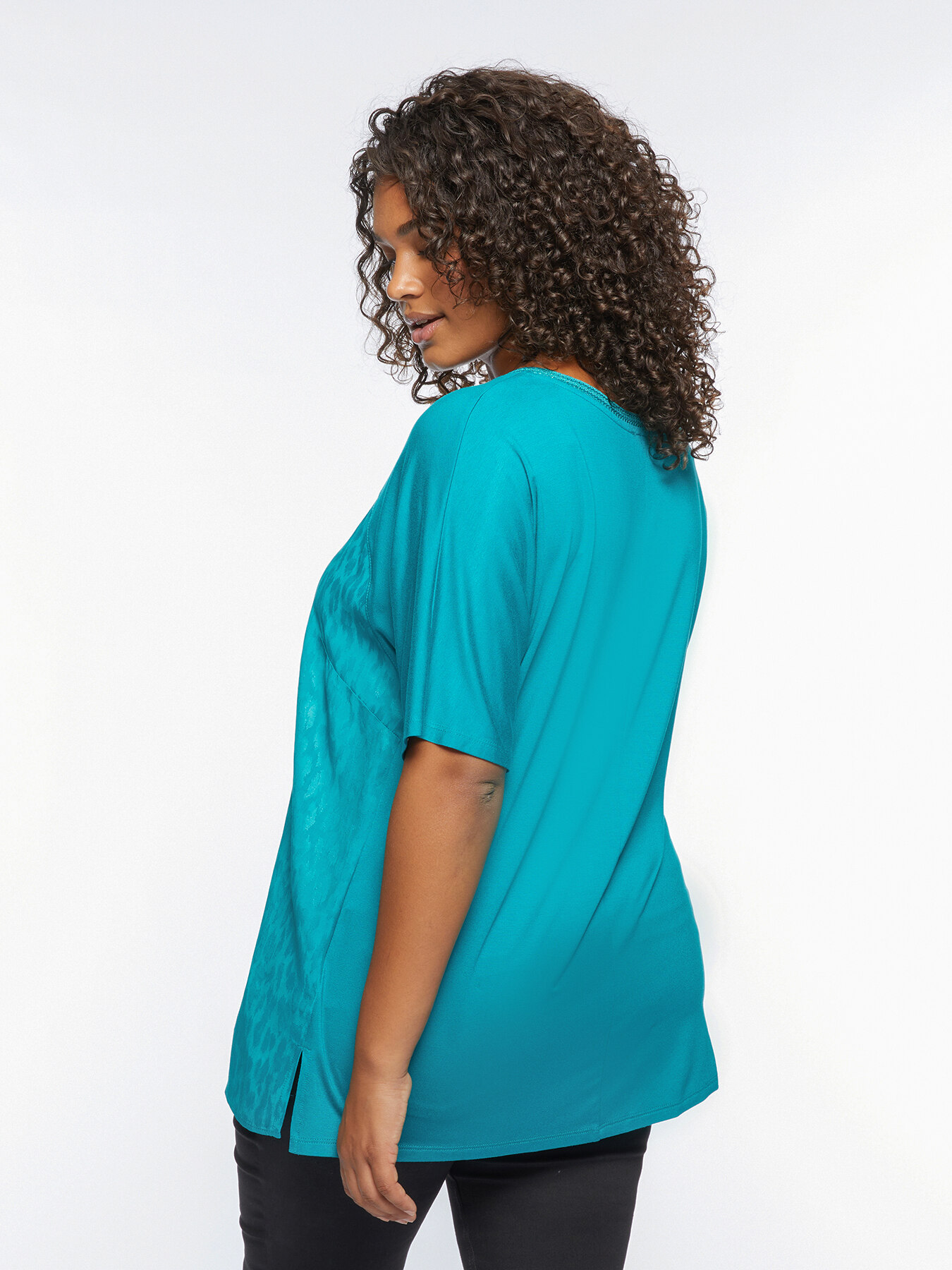 Camiseta con parte delantera animalier image number 1