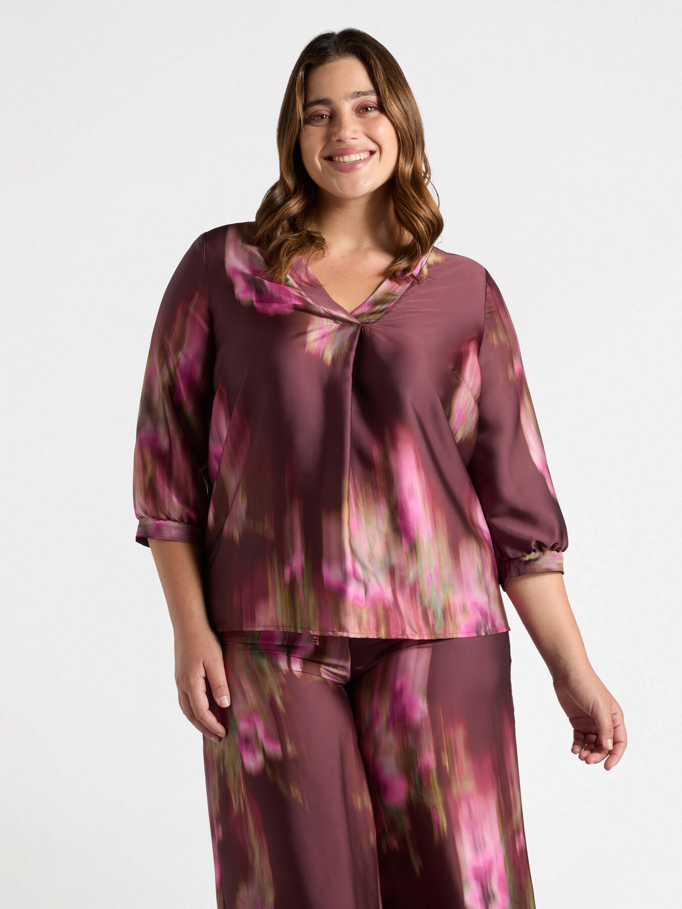 Bluse mit nuanciertem Druck image number 0