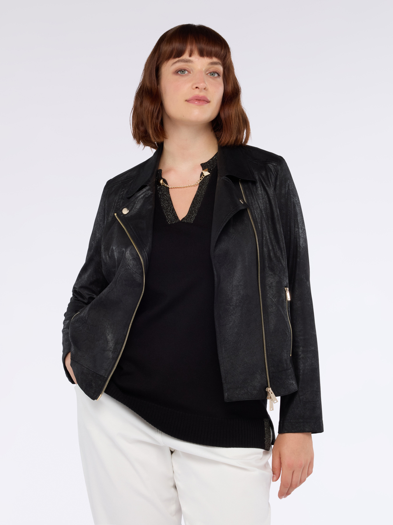 Chaqueta biker efecto ante con cremallera dorada image number 4