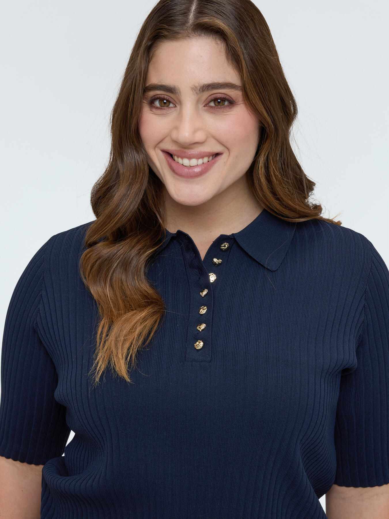 Ribbed knit polo with decorative buttons image number 3