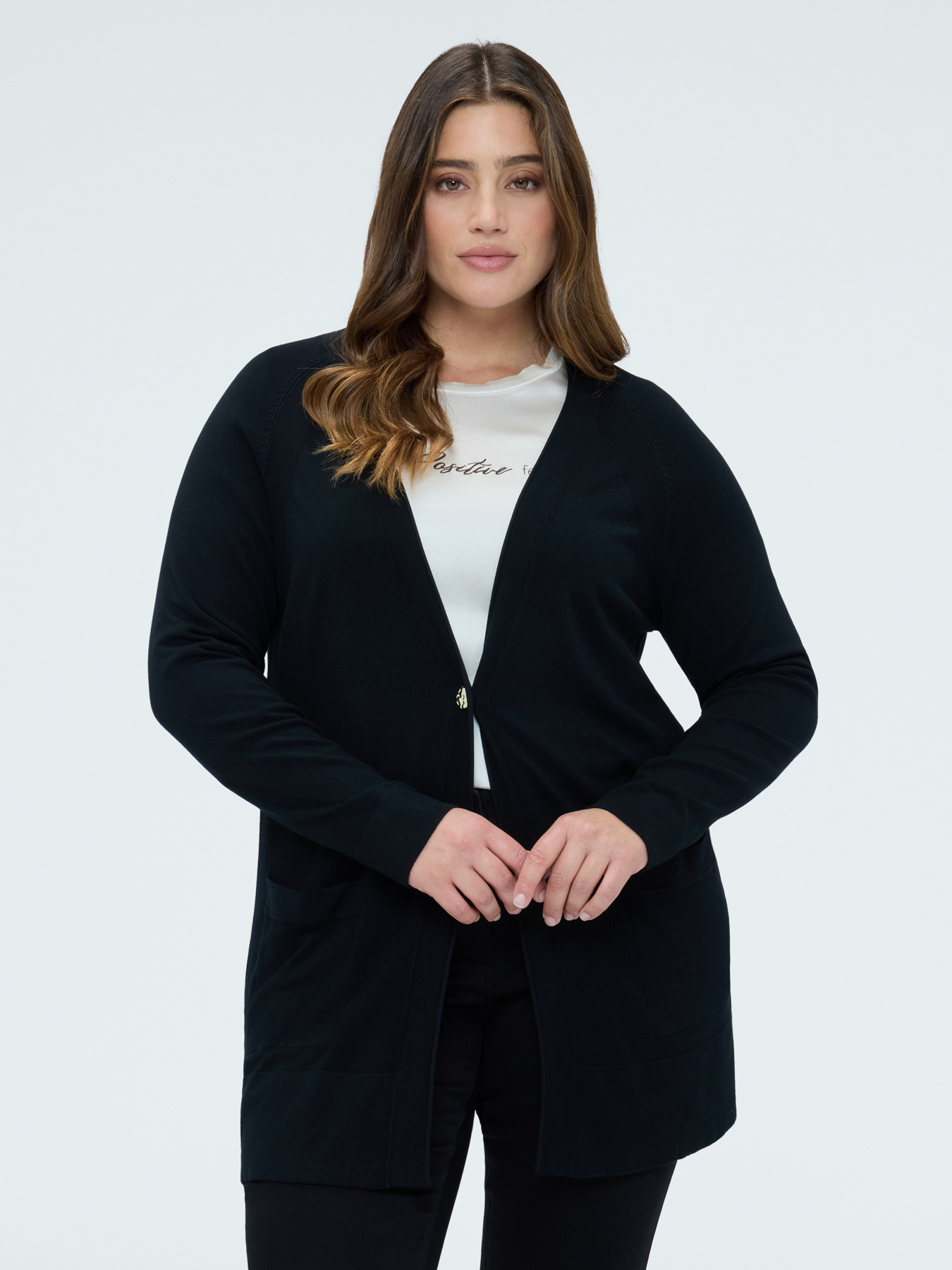 Long V-neck cardigan in fine knit image number 3