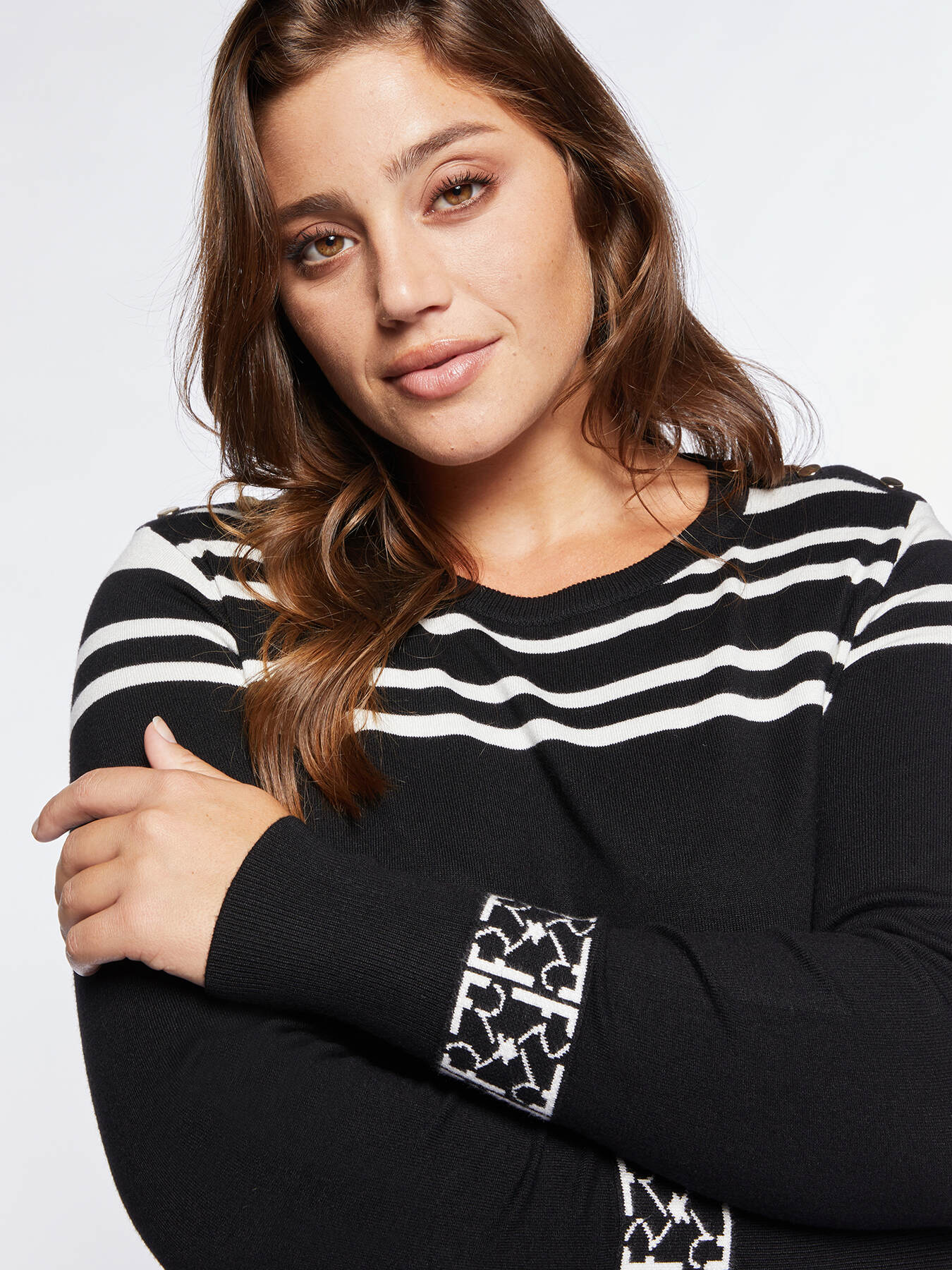 Jersey de rayas con logos image number 2