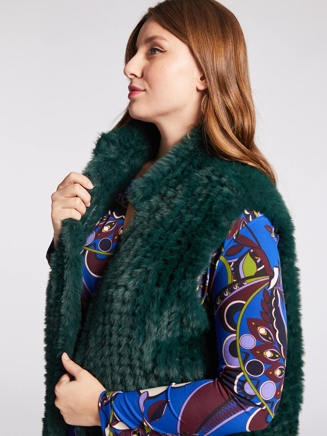 Gilet in pelliccia sintetica image number 2