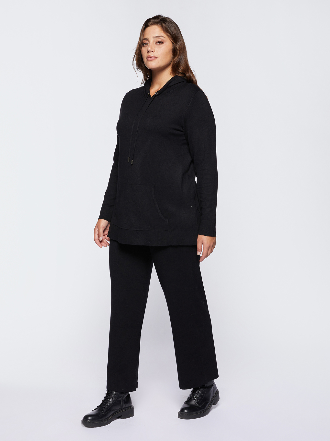 Maglia con cappuccio e tasche image number 2