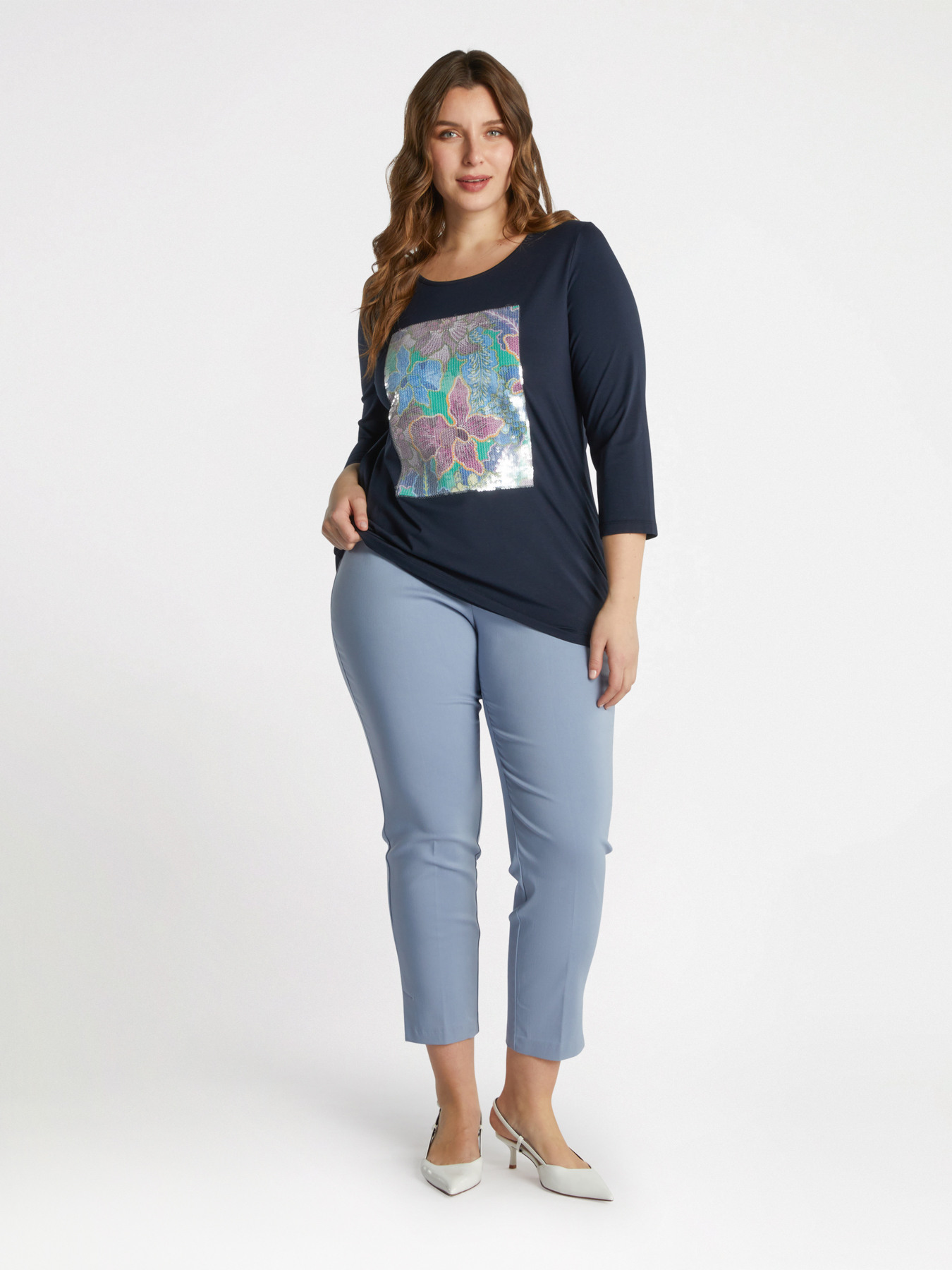 LENZING&trade; ECOVERO&trade; viscose New York trousers image number 0