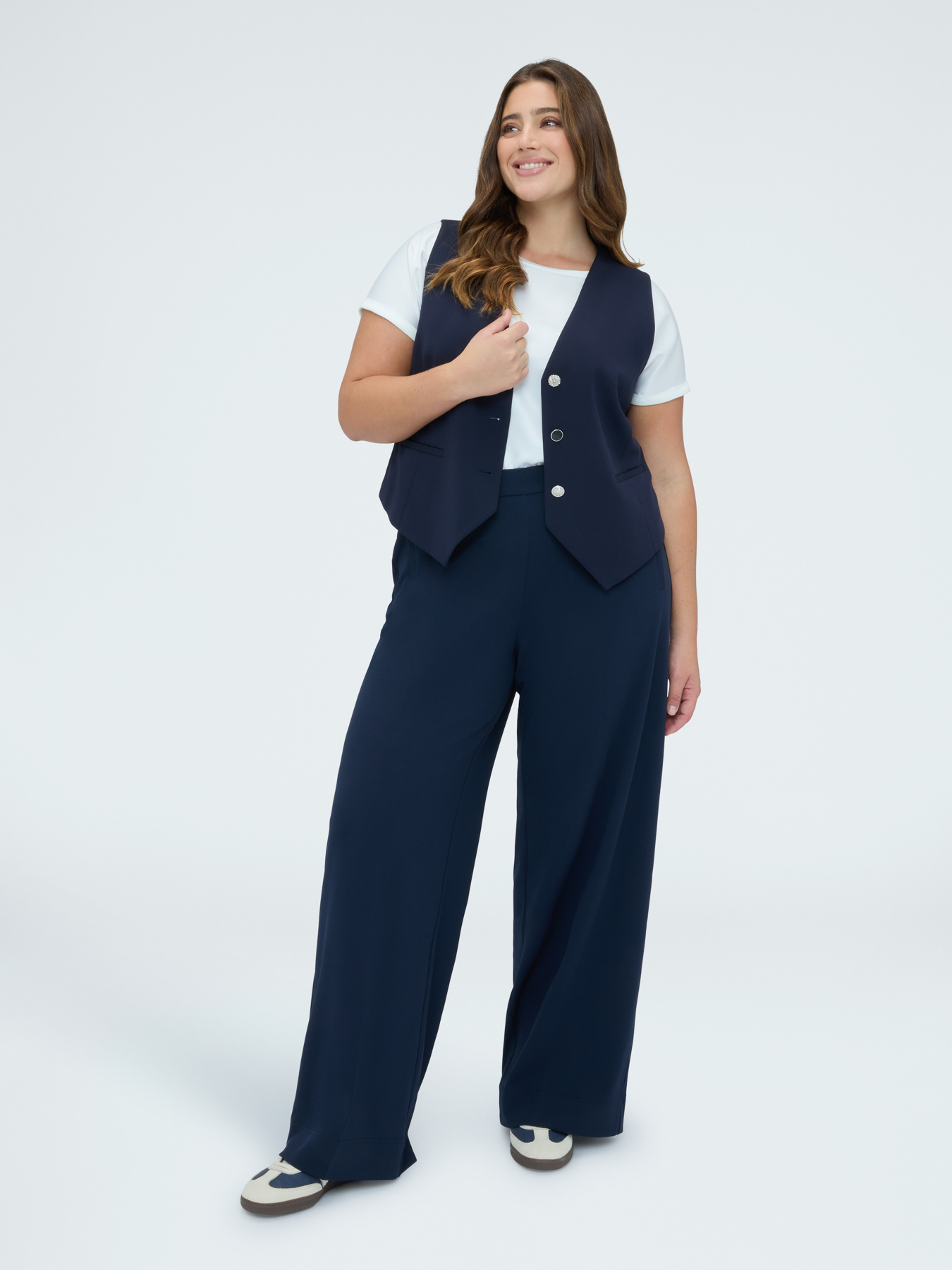 Stretch fabric vest image number 2