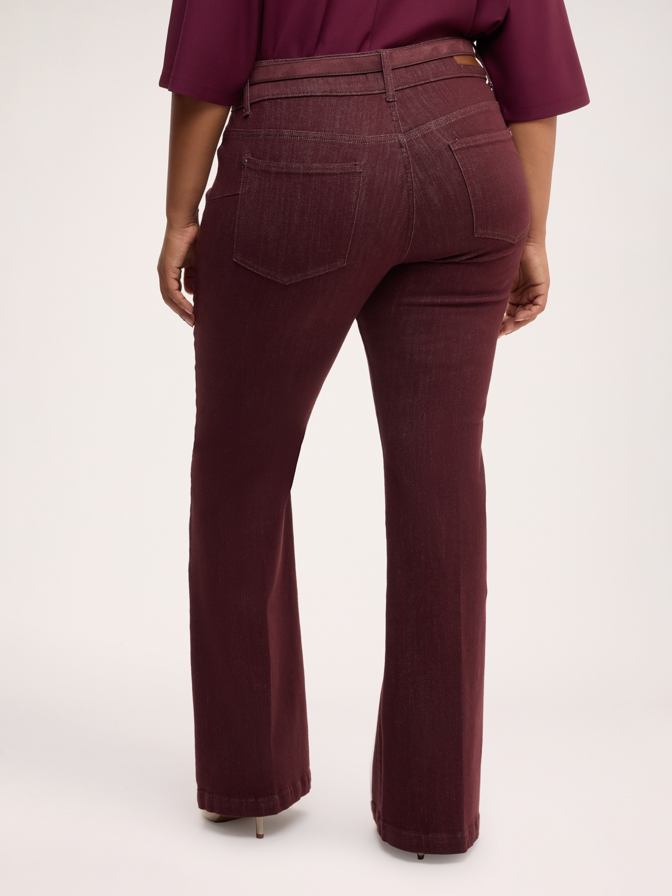 Flare jeans with belt image number 1