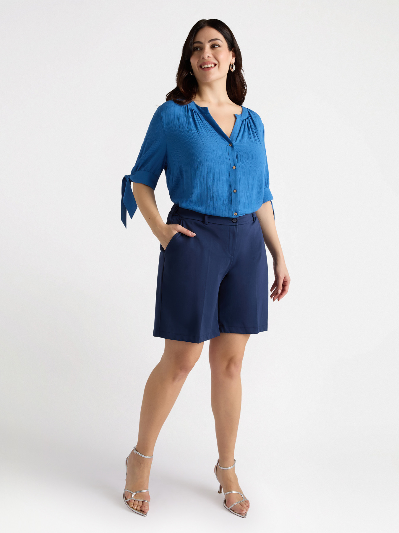 Chemise avec n&oelig;uds sur les manches image number 3