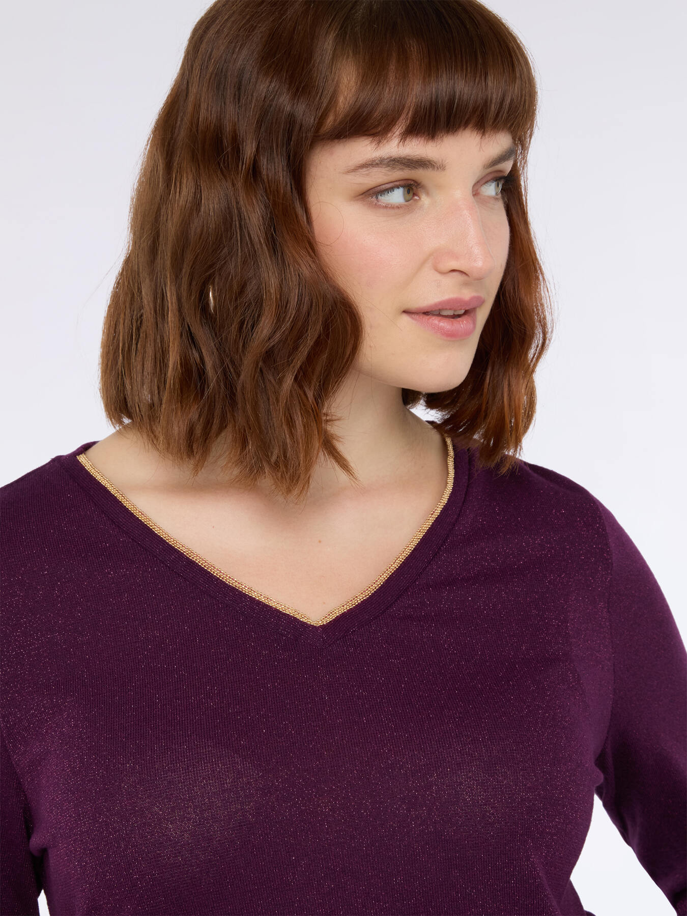 T-shirt in jersey lurex con scollo a V image number 3