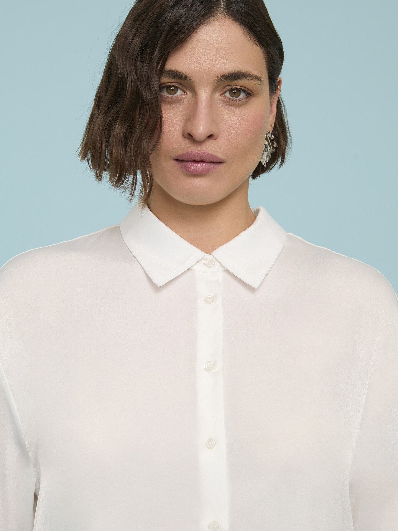 Camicia in raso dalla linea morbida e confortevole image number 2