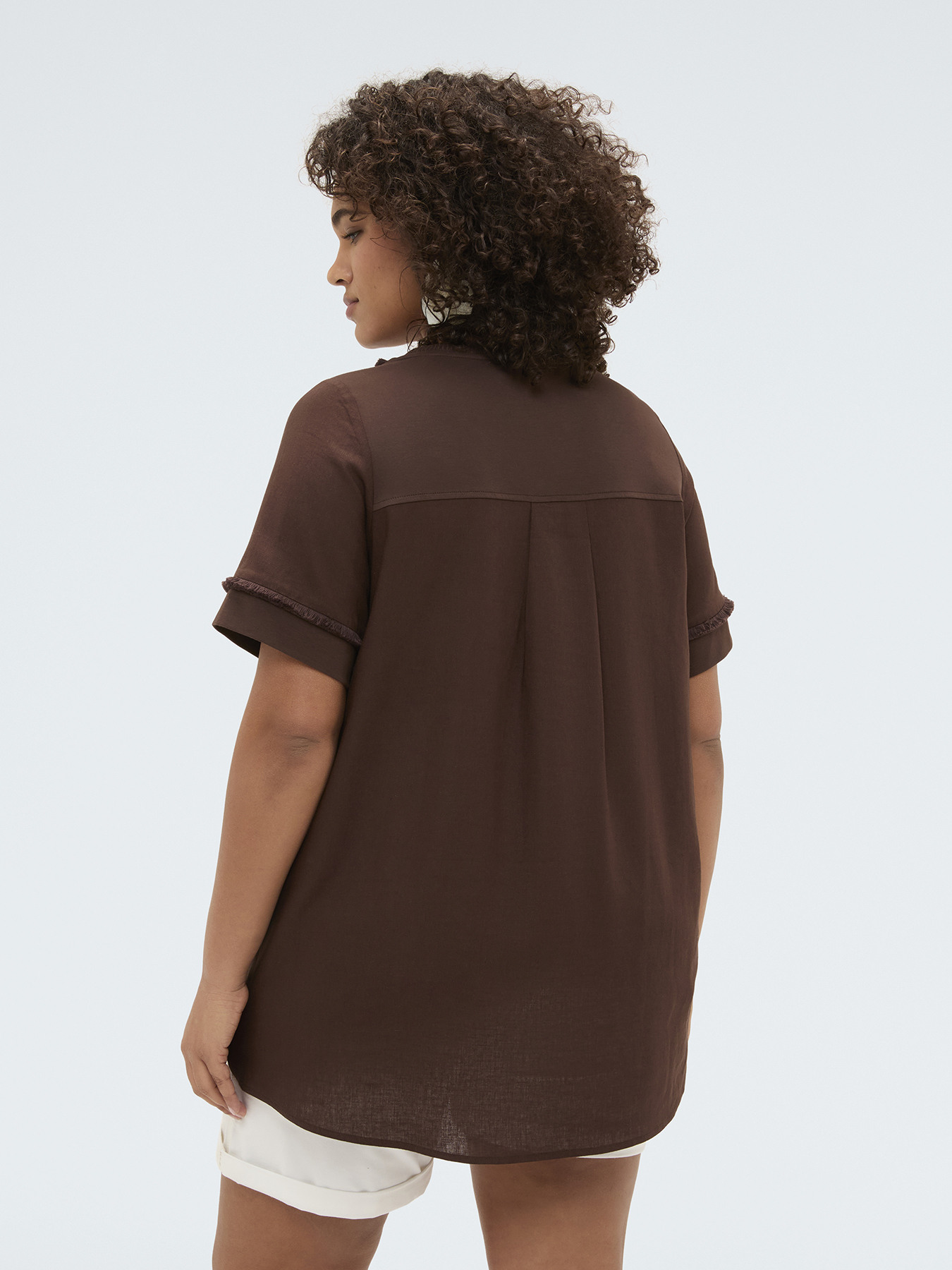 Camiseta bimaterial en mezcla de lino image number 1