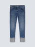 Skinny Jeans mit Aufschlägen und Strasssteinen image number 4