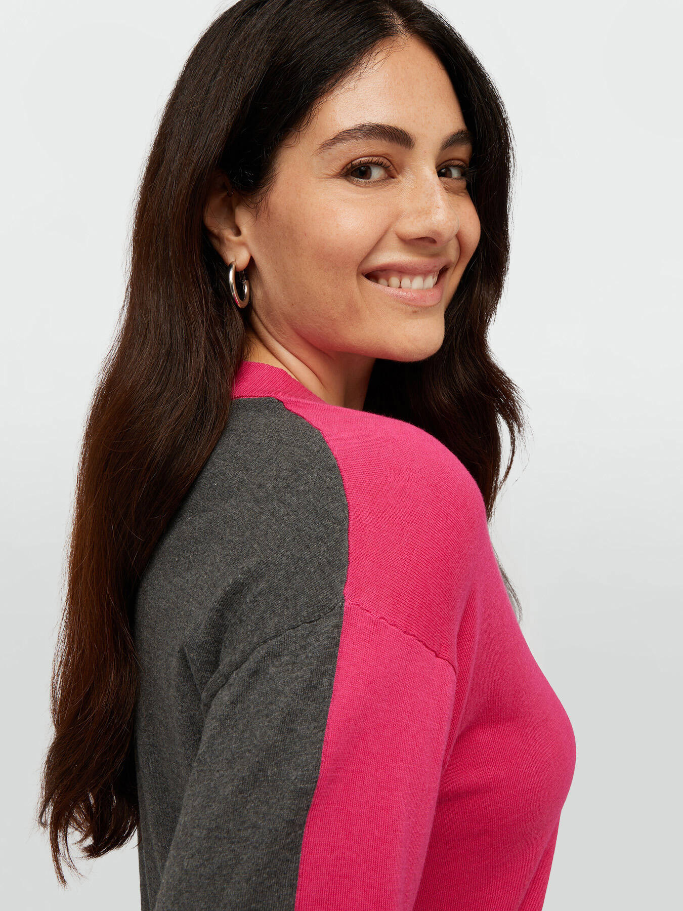 Pull bicolore &agrave; col en V image number 3