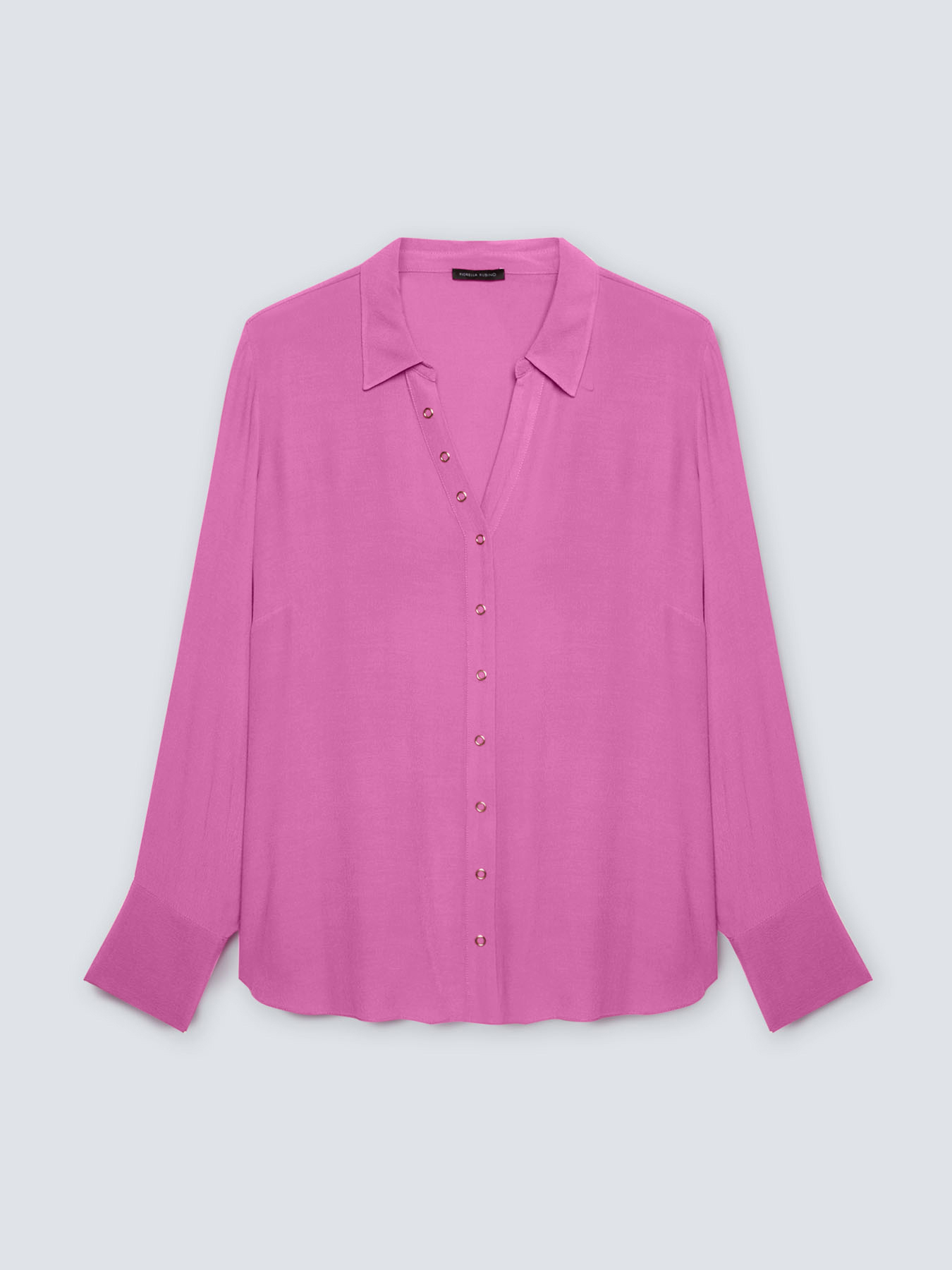 Camisa de viscosa con botones autom&aacute;ticos image number 4