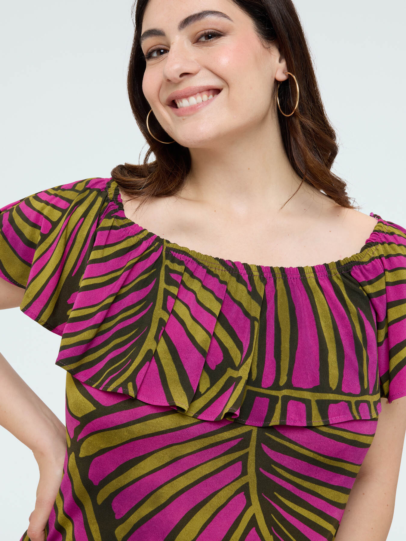 Vestido Chill off shoulder con estampado image number 3