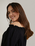 Blusa off shoulders image number 0