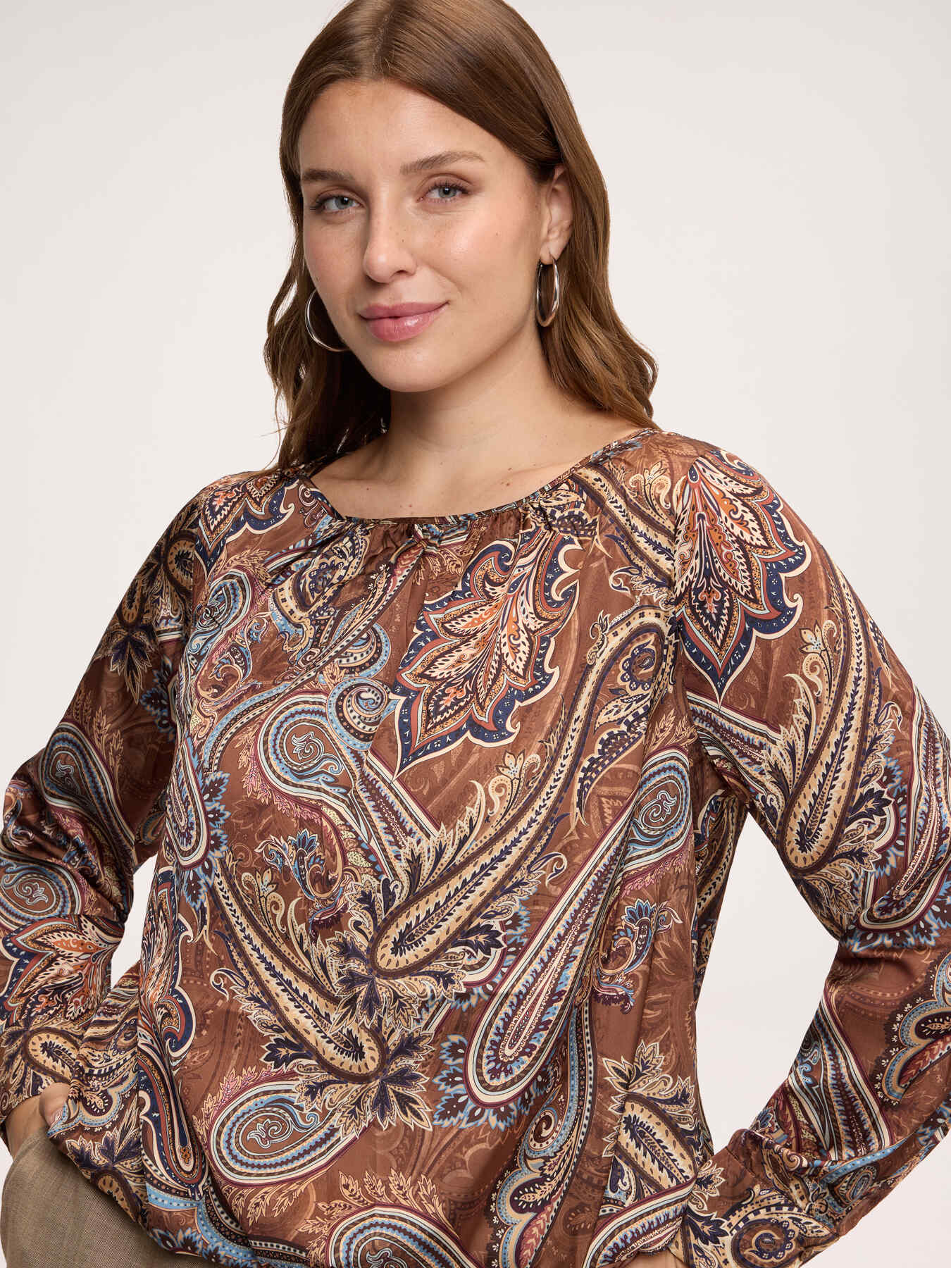Blouse with paisley print image number 3