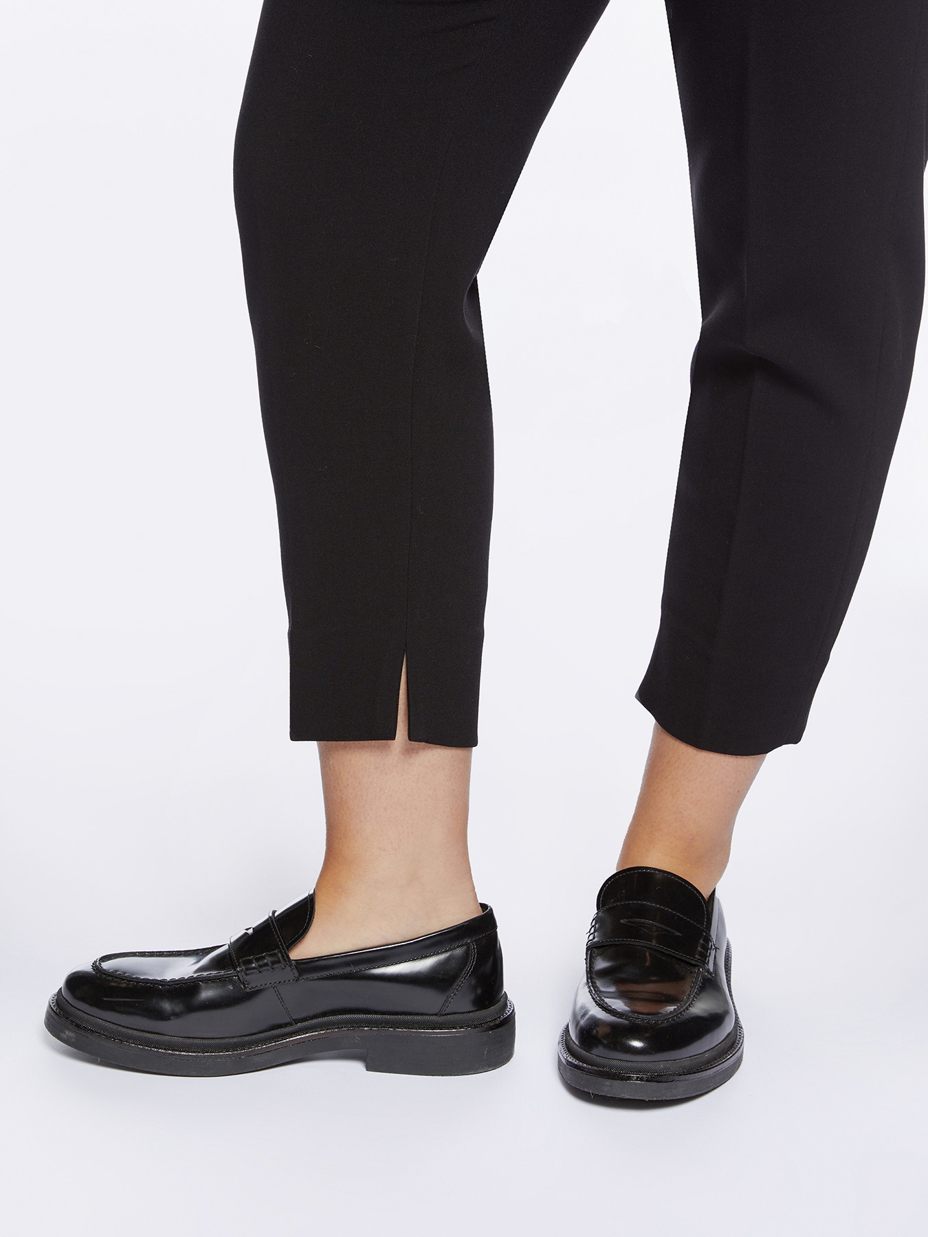 Pantaloni dritti con tasche all'americana image number 3