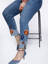 Jeans skinny con fiori ricamati image number 3
