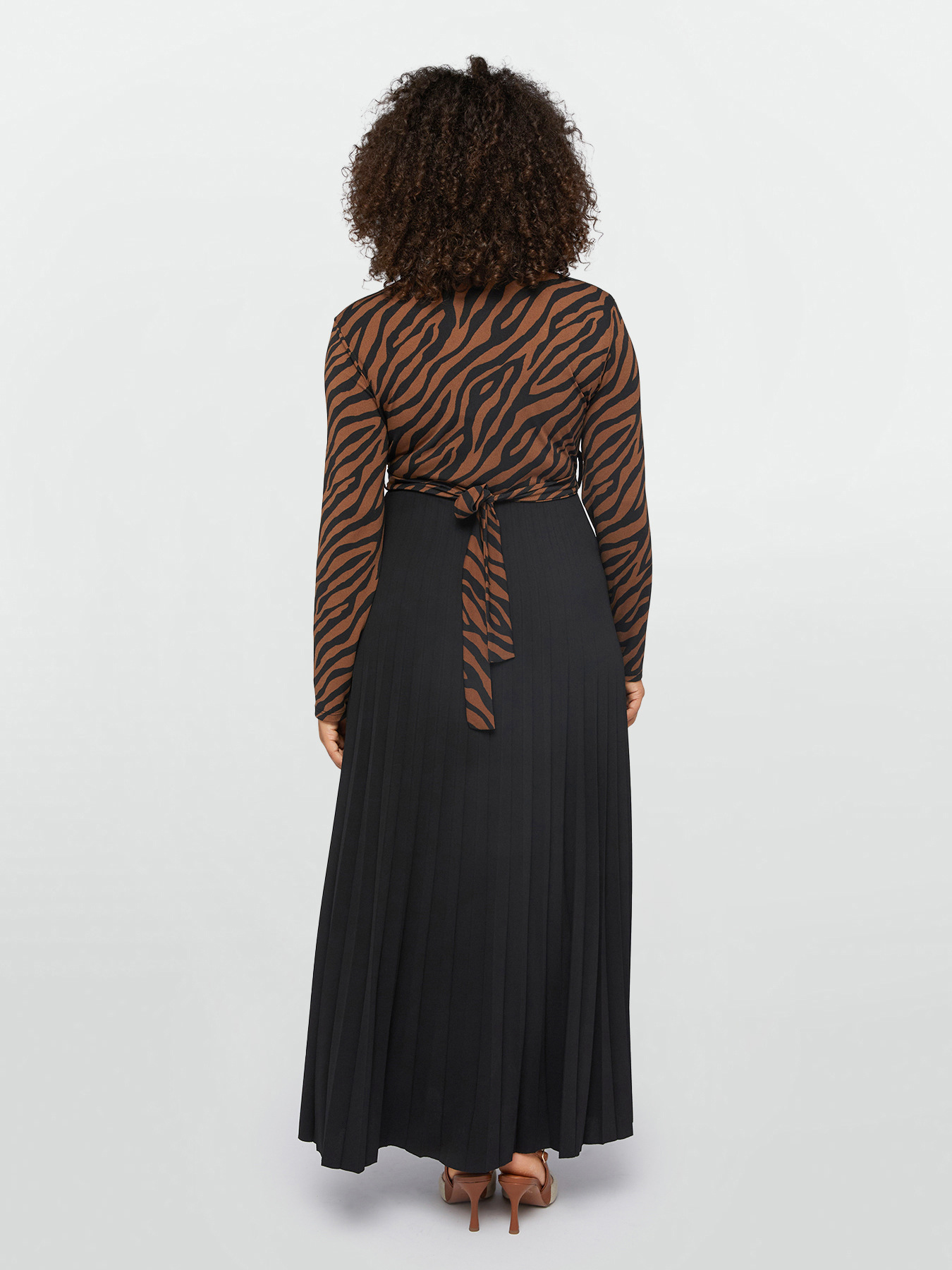 Long pleated animal print dress image number 1