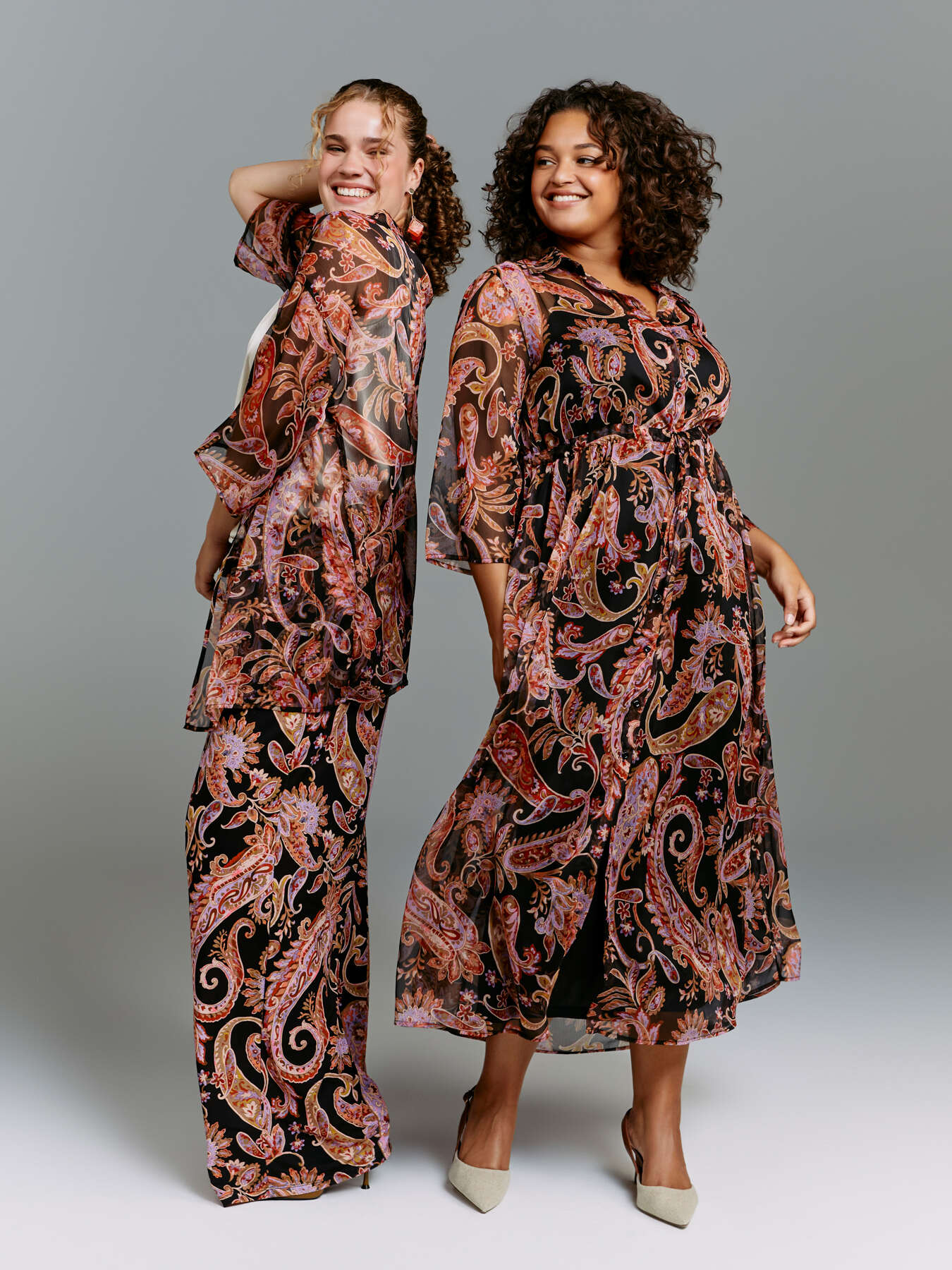Vestito chemisier lungo con stampa paisley image number 4