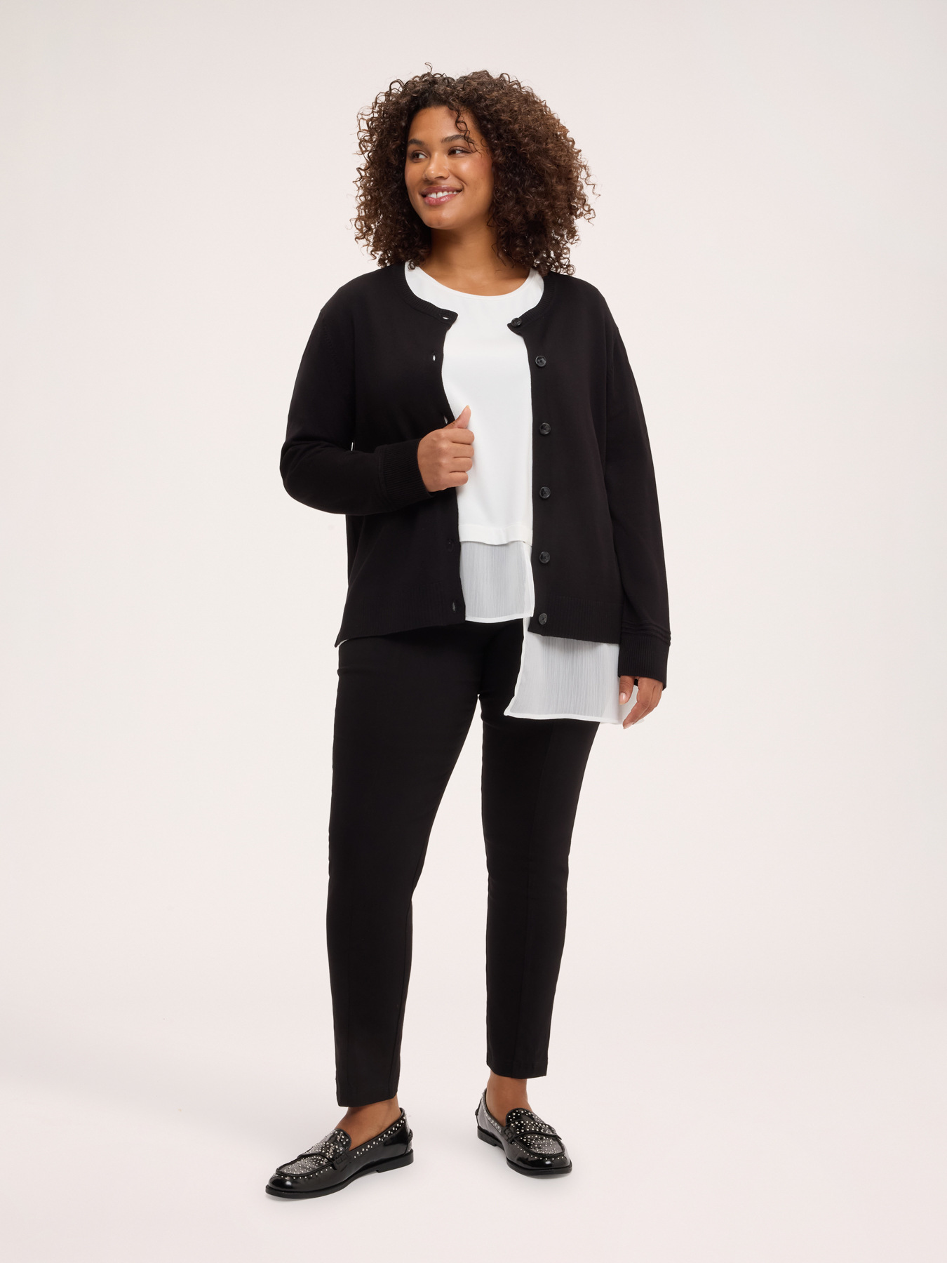 Viscose blend cardigan with round neckline image number 2