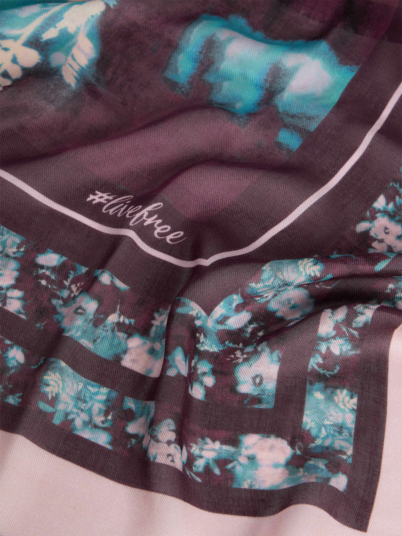 Long scarf in viscose blend with print image number 2