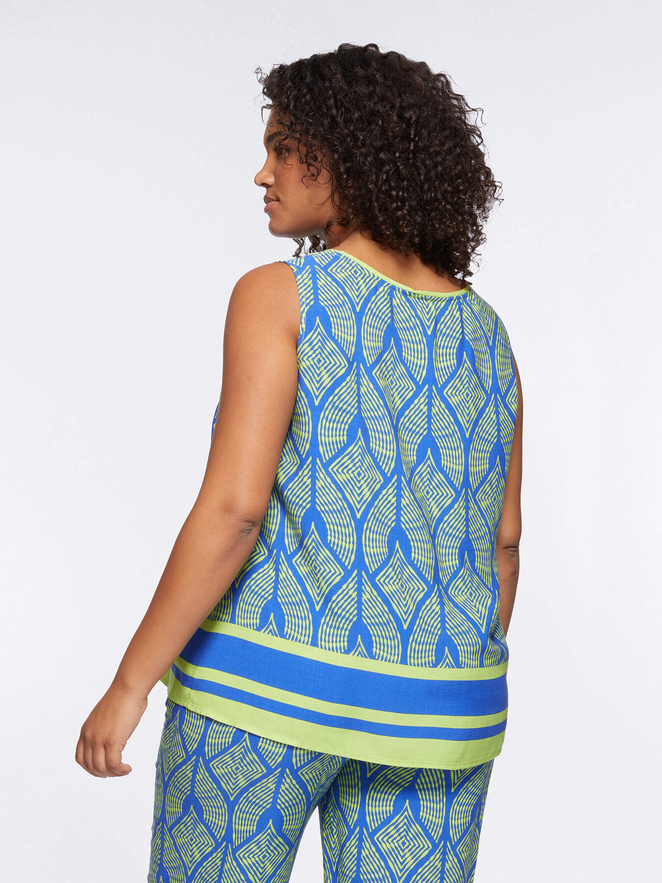 Printed ECOVERO&trade; viscose dress image number 1