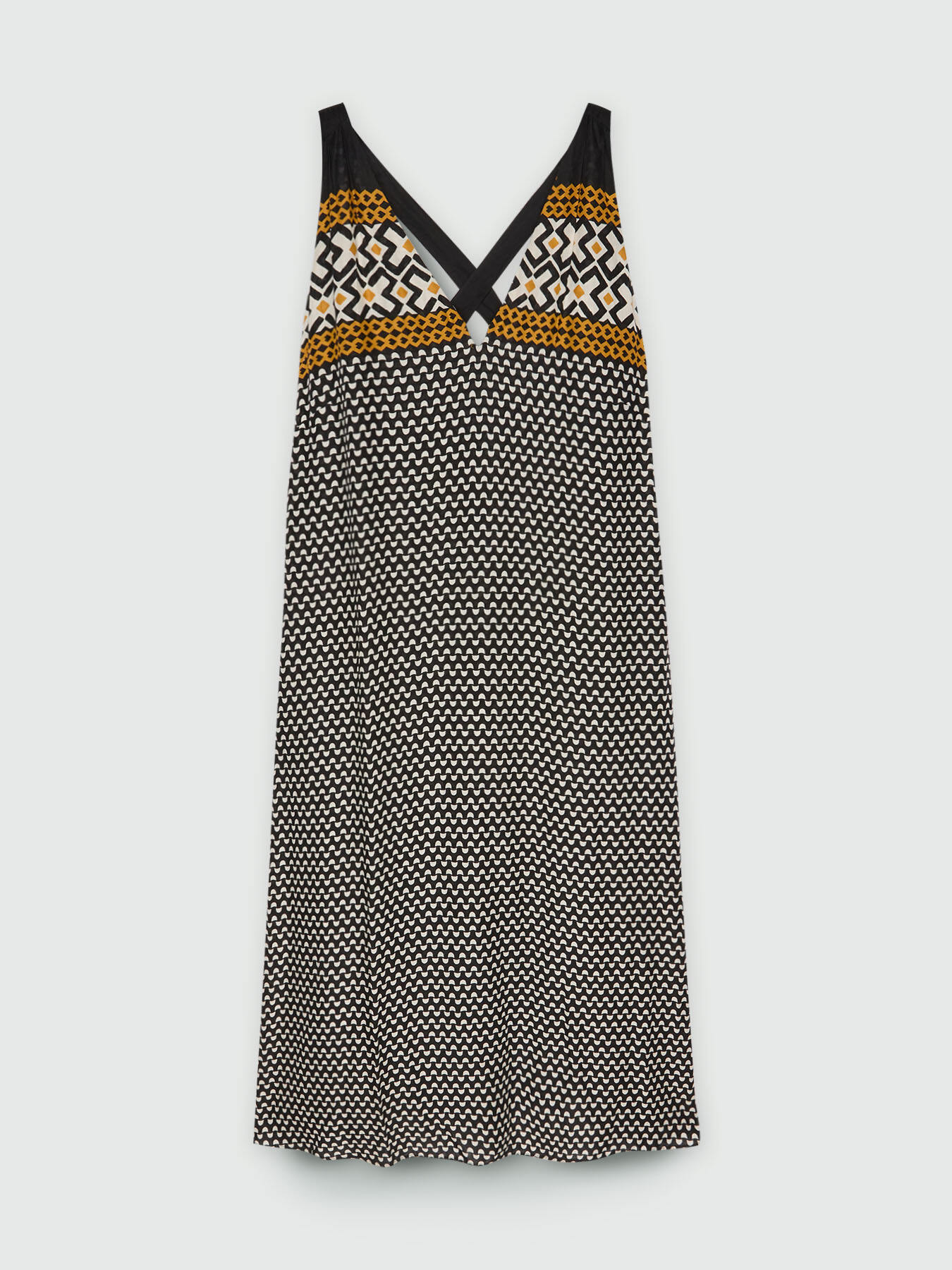 Long dress with tribal print image number 5
