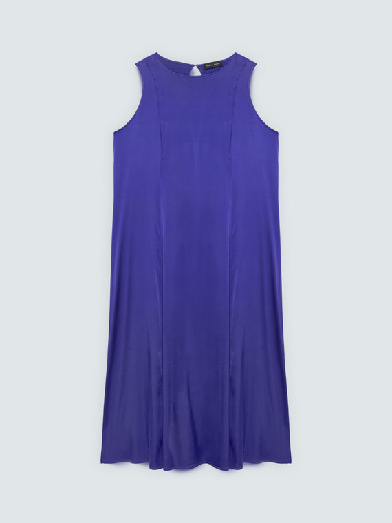 Vestito lungo smanicato in raso di viscosa