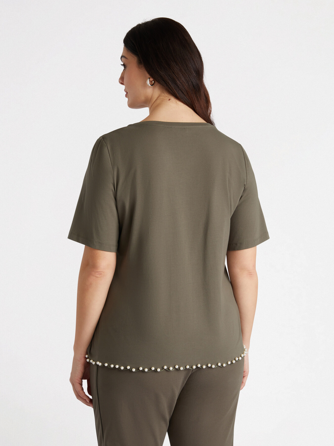 T-shirt with embroidery image number 1