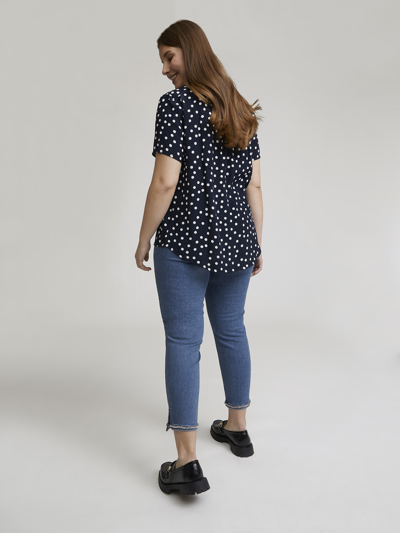 Jeans skinny Giada con cristalli al fondo image number 2