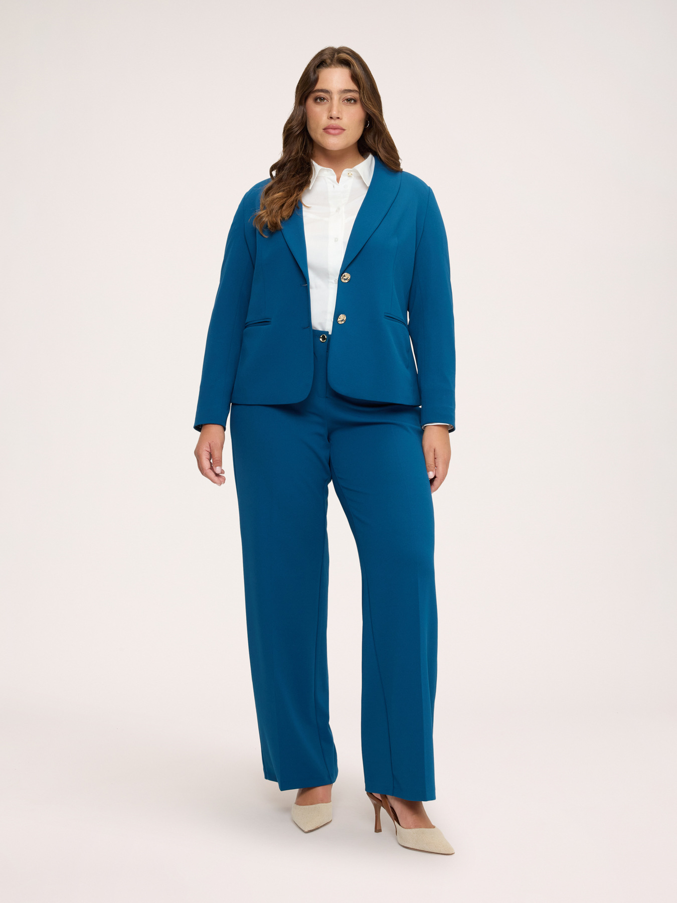 Blazer cropped in tessuto stretch image number 2