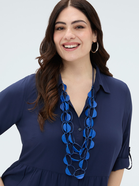 Necklace with intertwined rings