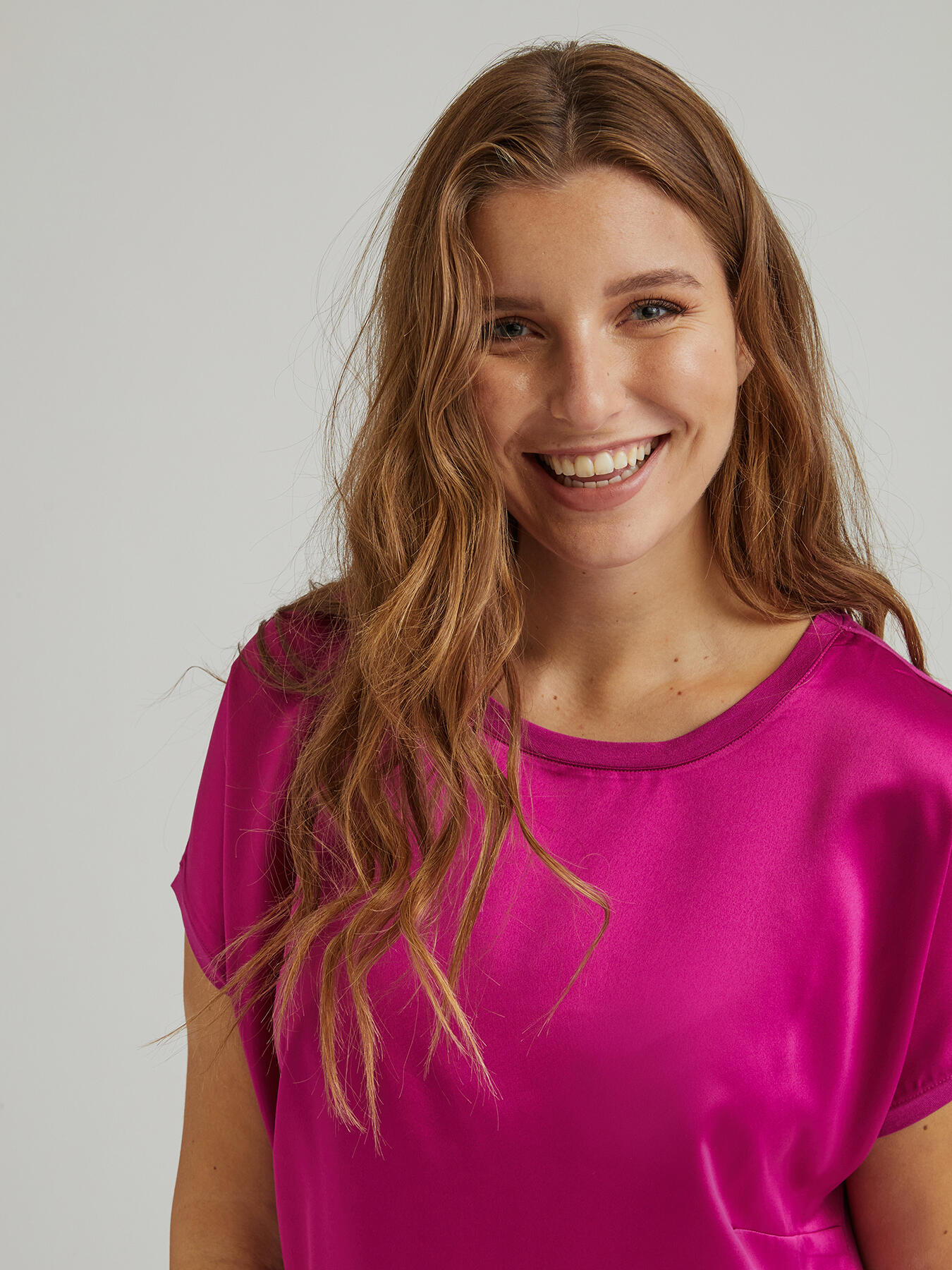 Blusa de raso image number 2