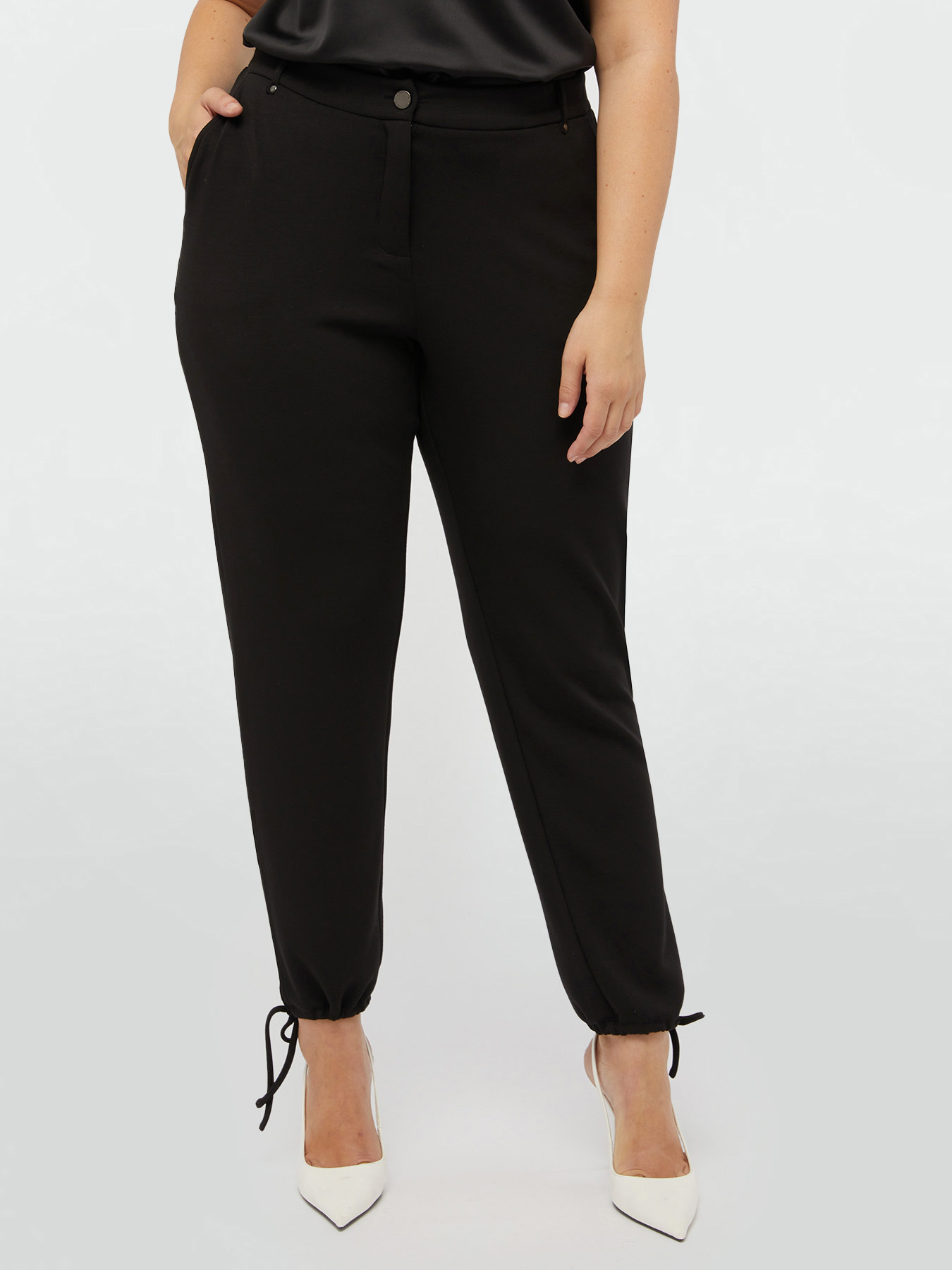 Hose mit B&auml;ndern am Abschluss image number 2