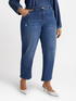Jean Mom fit avec d&eacute;chirures image number 3