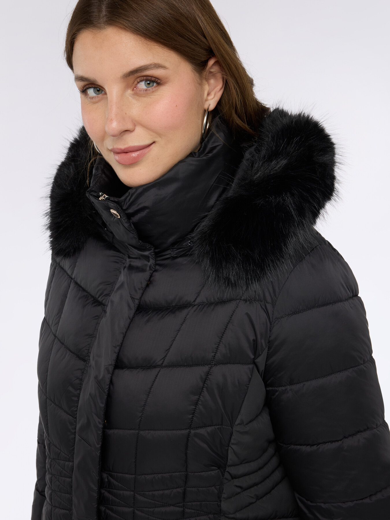 Long bi-material down jacket image number 3