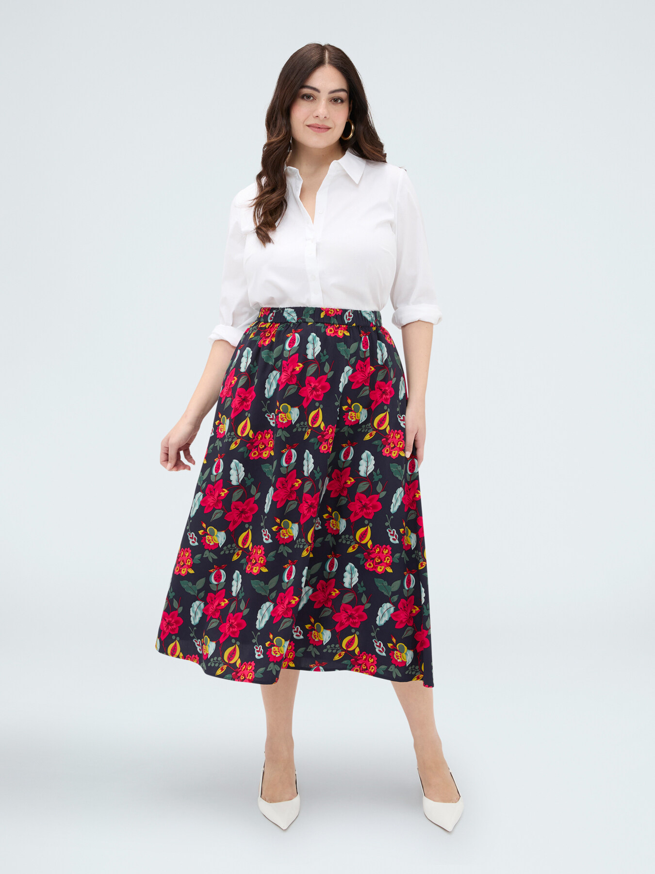 Long skirt with floral print image number 4