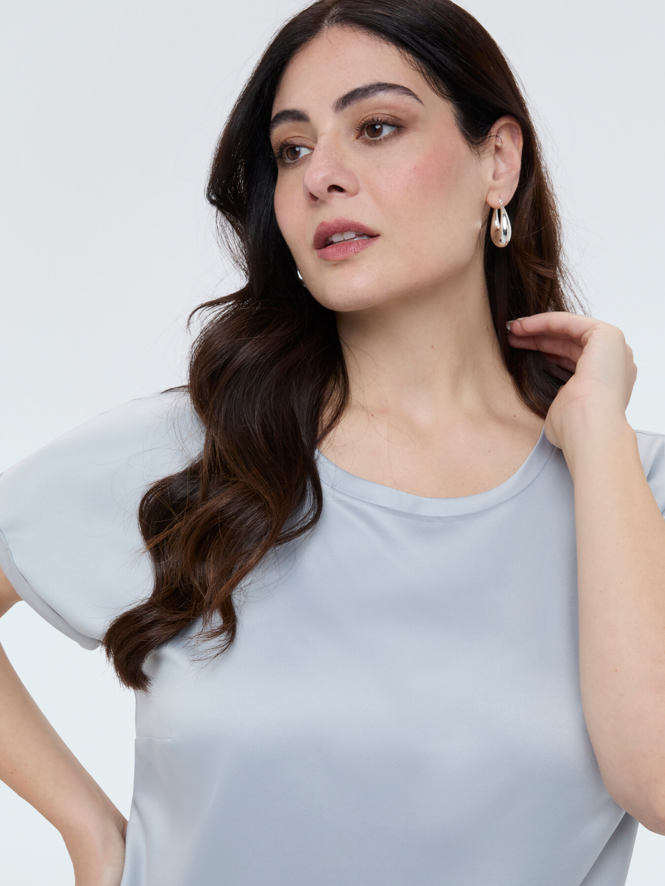 Camiseta bimaterial con cuello redondo image number 2