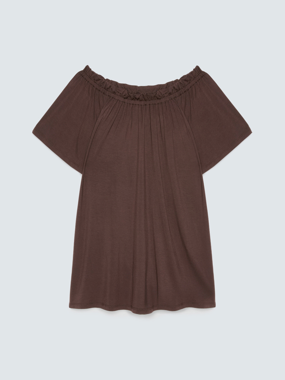 Off-shoulder t-shirt in viscose jersey