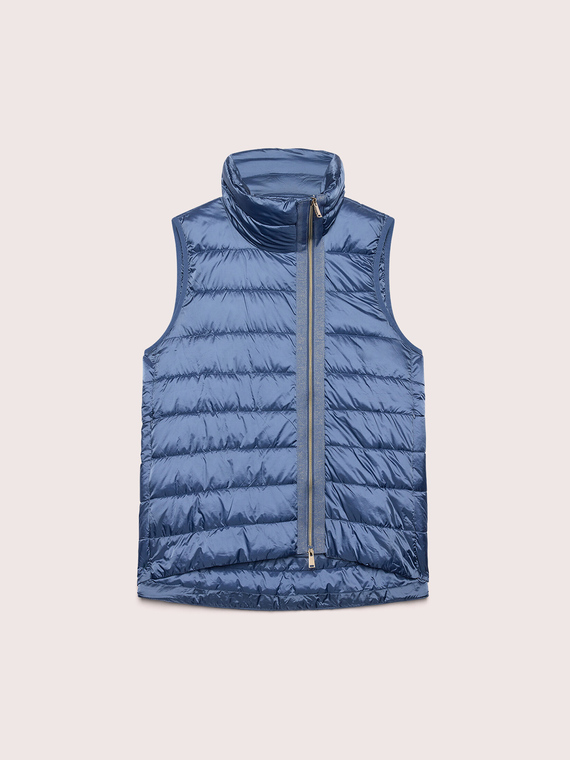 Lightweight sleeveless down jacket