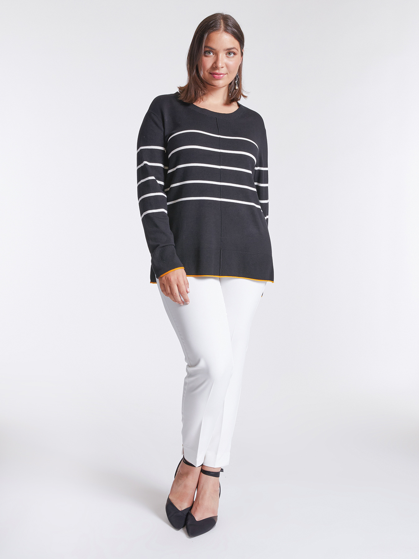 Maglia a righe con bordi colorati image number 2