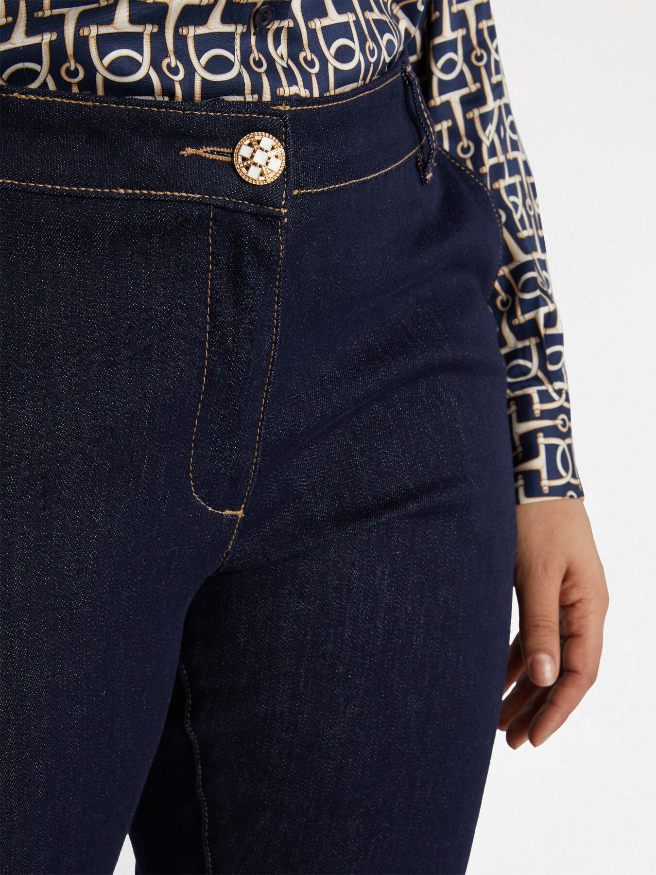 Chino model jeans image number 3