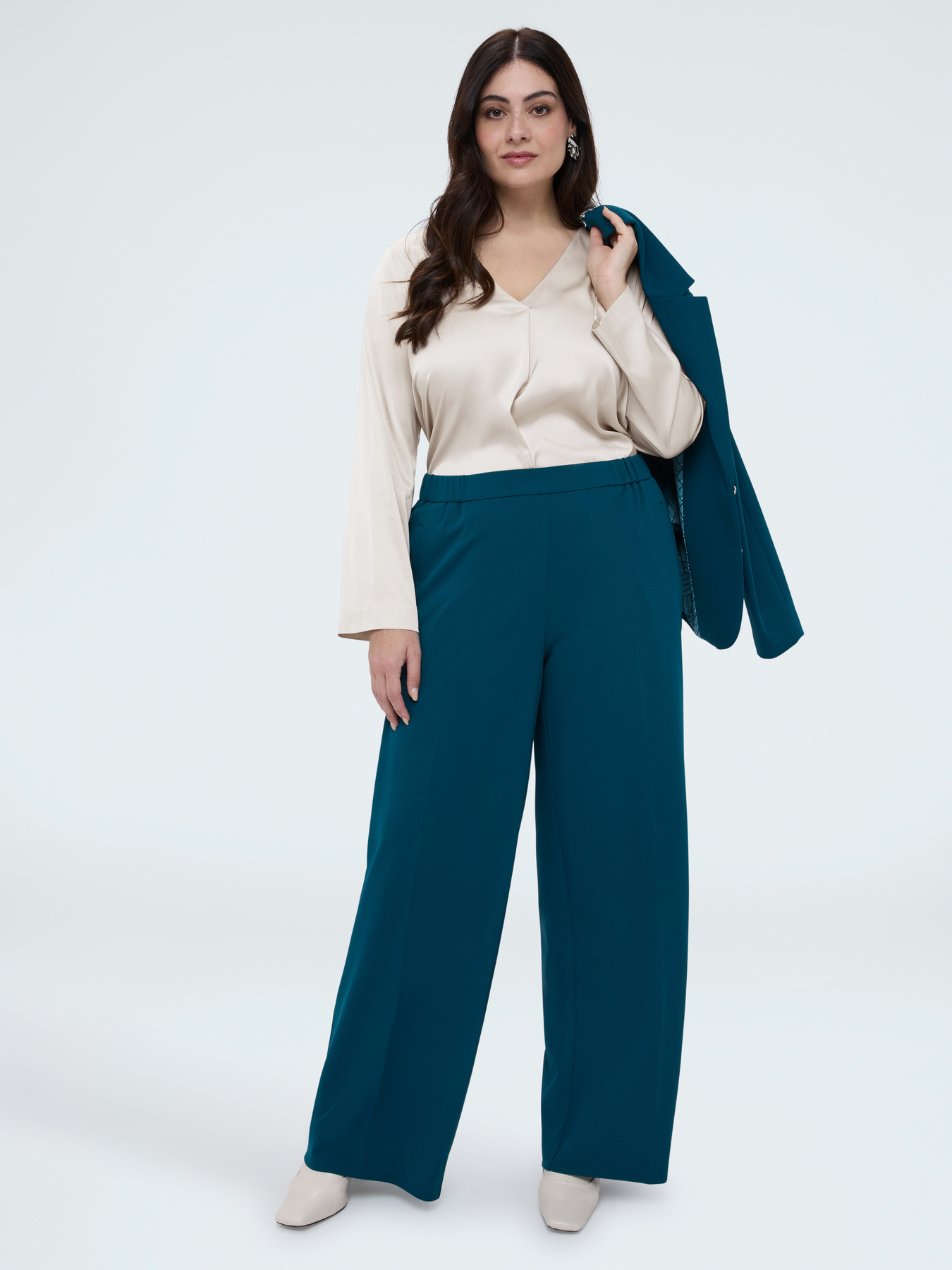 V-neck blouse in viscose satin image number 3