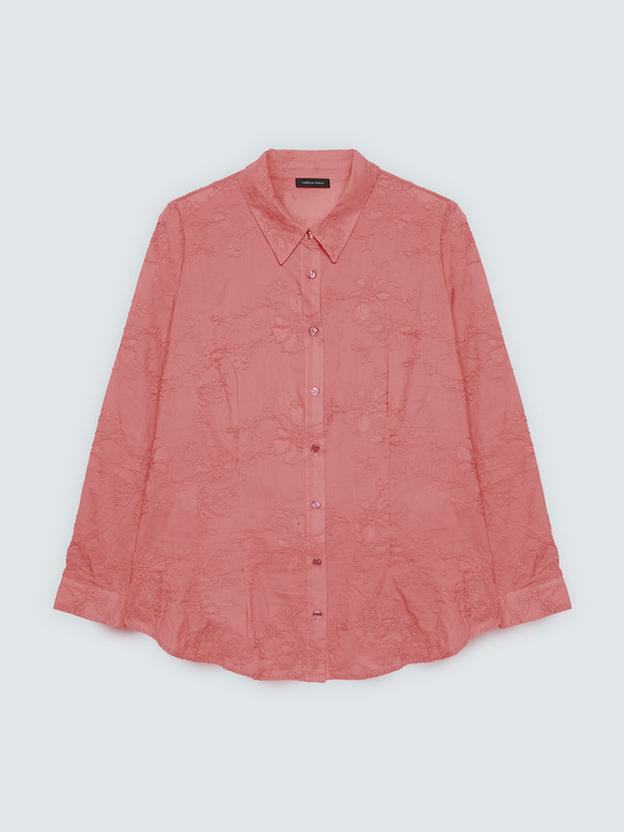 Chemise avec broderies florales ton sur ton